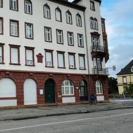 ホームステイ Chambre Lumineuse Les Chambres Bannacker 25 M2 Centre & Gare A Pied ウィッサンブール